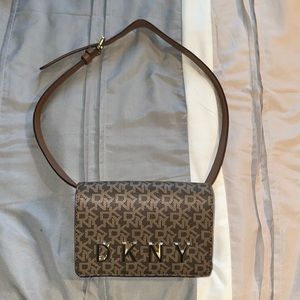DKNY belt bag